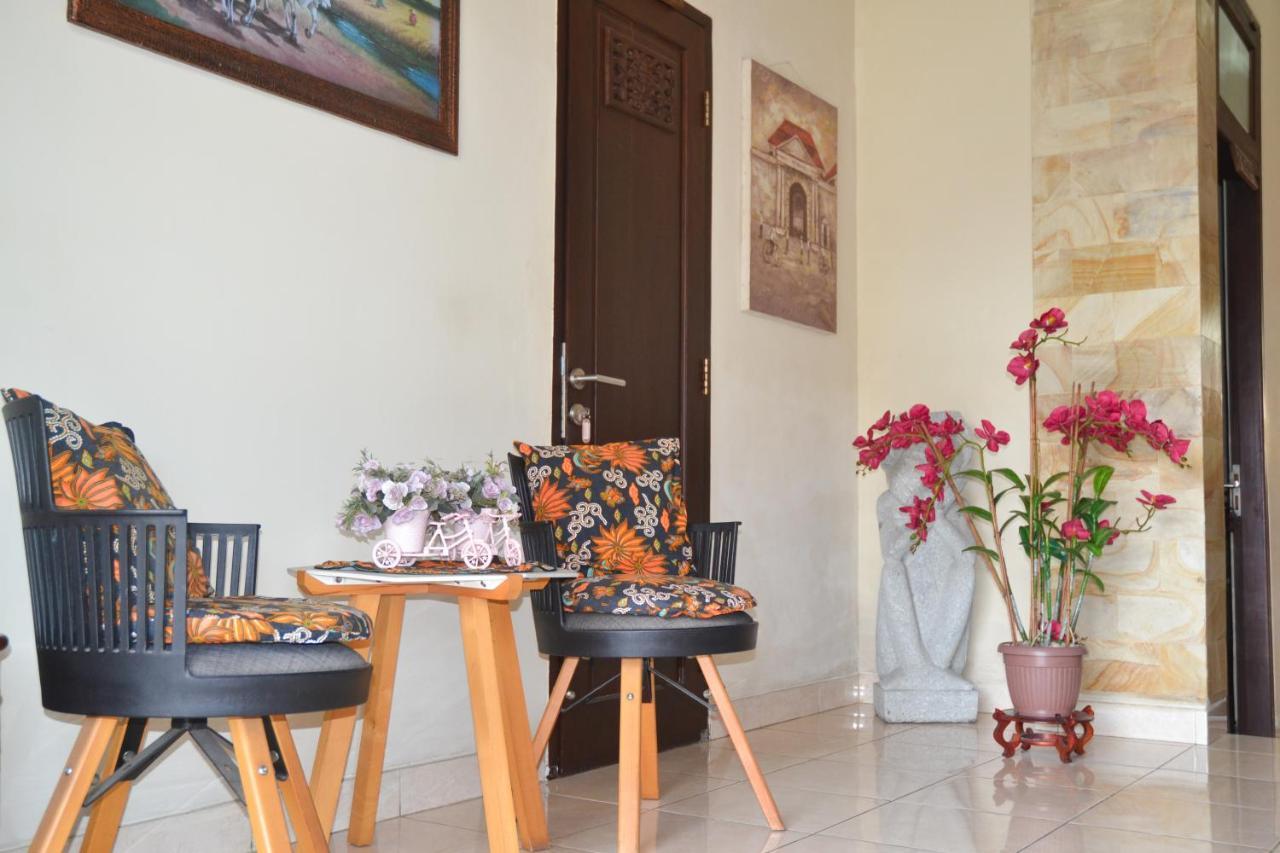 Roemah Canting Homestay Джокьякарта Экстерьер фото