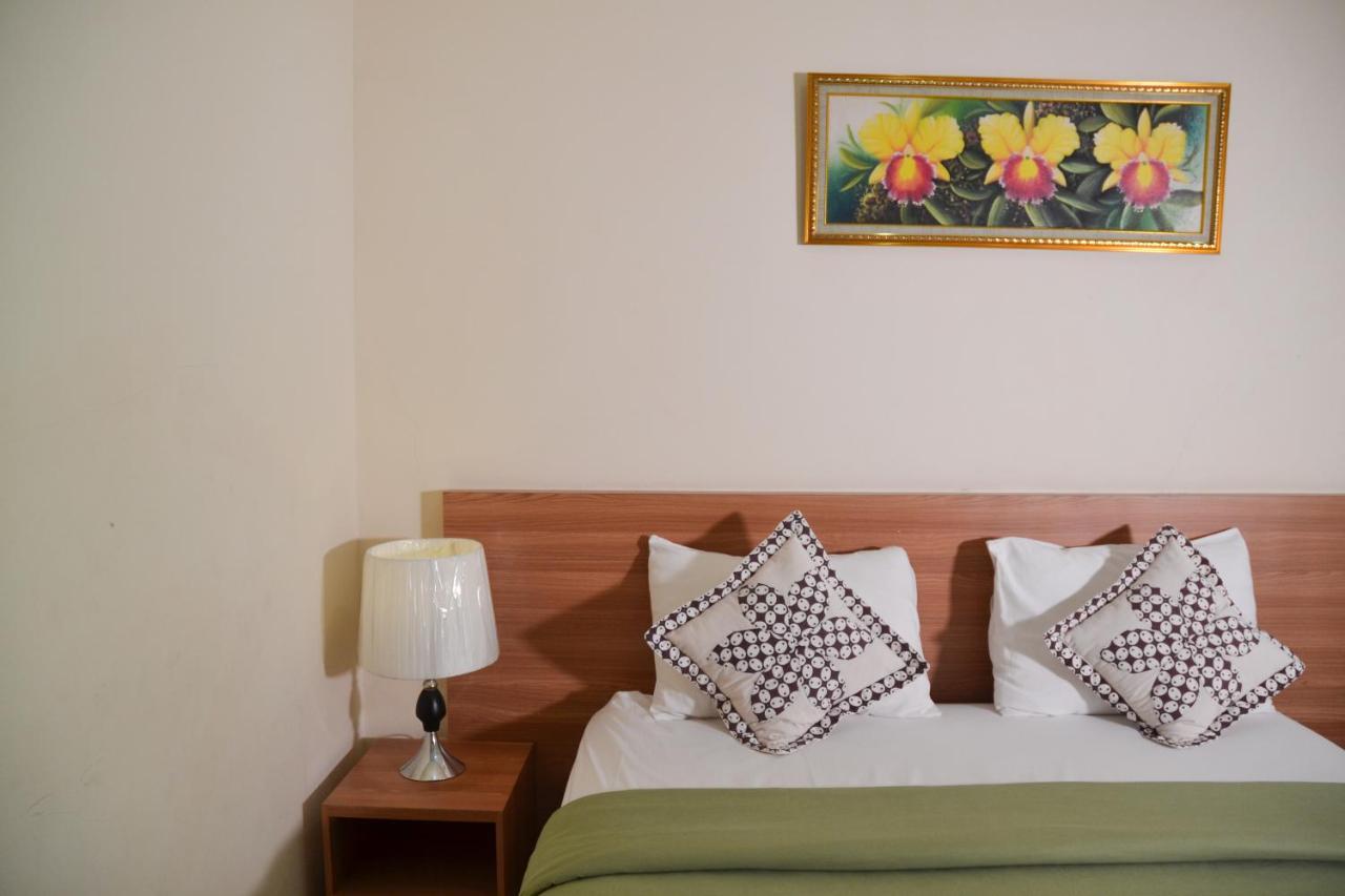 Roemah Canting Homestay Джокьякарта Экстерьер фото