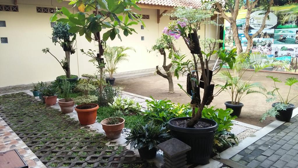 Roemah Canting Homestay Джокьякарта Экстерьер фото